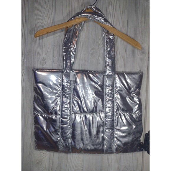 Bath and Body Works Tote Bag Puffy Puffer SILVER SHINY Carry All 2024 NWT $130 - Picture 2 of 9